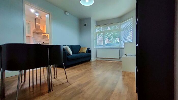 1 Bedroom Flat To Rent In Fairfield Grove, Charlton, SE7