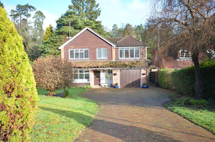 5 Bedroom Detached House For Sale In Stream Farm Close, Lower Bourne, Farnham, Surrey, GU10