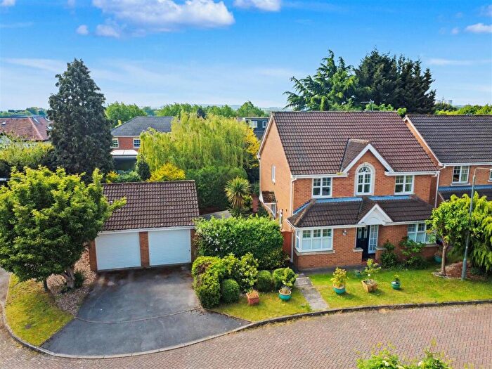 5 Bedroom Detached House For Sale In Grange Farm Close, Toton, NG9