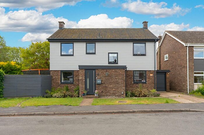 4 Bedroom Detached House For Sale In Chapmans Way, Over, CB24