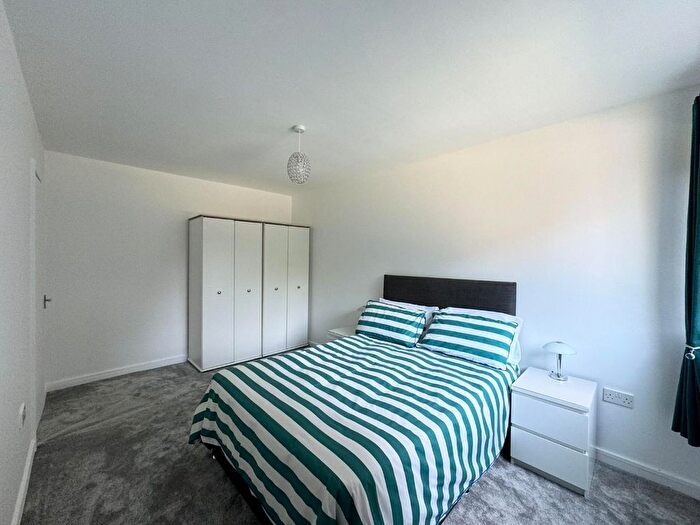 1 Bedroom Flat For Sale In Meadow Court, Hackness Road, Chorlton, M21