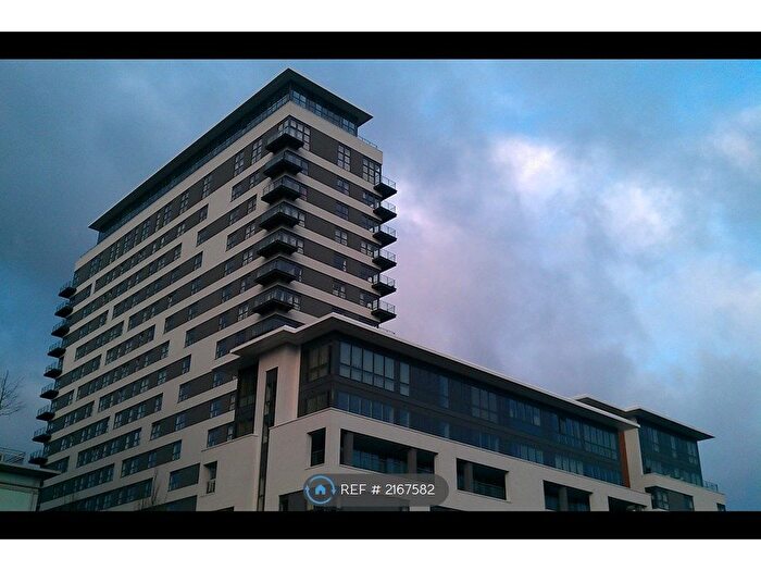 Studio To Rent In Skyline Plaza, Basingstoke, RG21