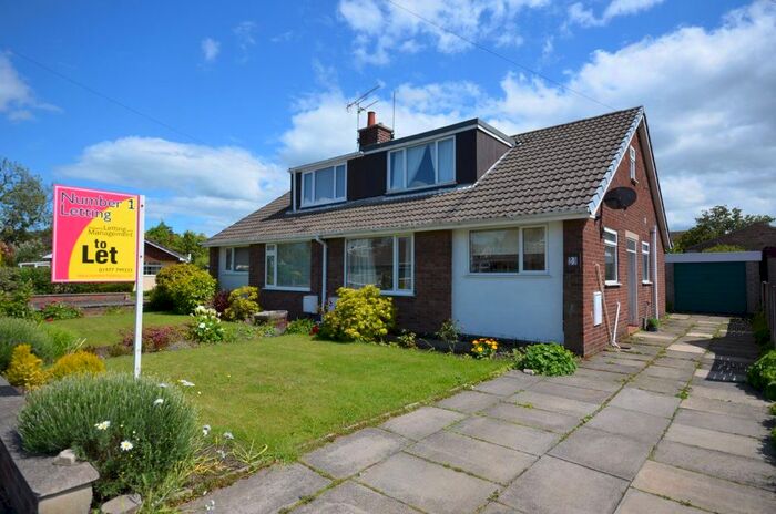 3 Bedroom Bungalow To Rent In Beaumont Place, Brayton, YO8