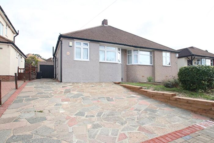 2 Bedroom Bungalow For Sale In Andover Road, Orpington, BR6