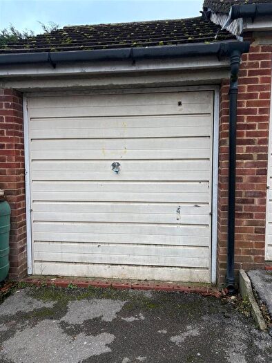 Garage / Parking To Rent In Gordon Close, Haywards Heath, RH16