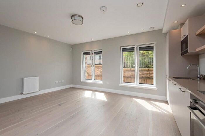 Studio To Rent In Ardmillan Terrace, Dalry, Edinburgh, EH11