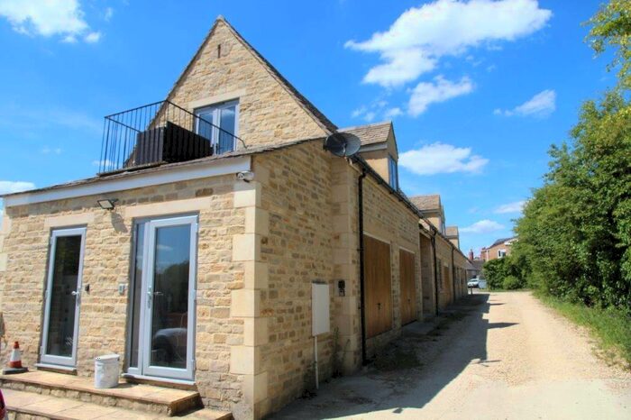 1 Bedroom Apartment To Rent In Abbey Street, OX29