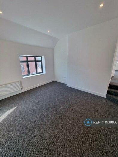 2 Bedroom Flat To Rent In Congleton Road, Sandbach, CW11