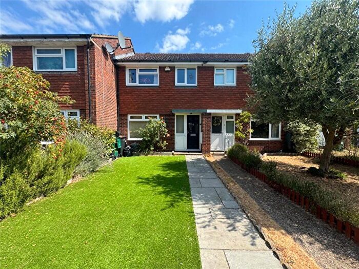3 Bedroom Terraced House For Sale In Cheveney Walk, Bromley, Kent, BR2