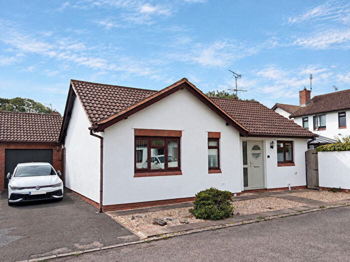 2 Bedroom Detached Bungalow For Sale In Hazel Close, Newton Poppleford, EX10