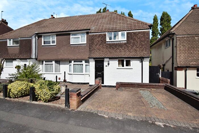 3 Bedroom Semi-Detached House For Sale In Johnson Road, Birstall, Leicester, Leicestershire, LE4