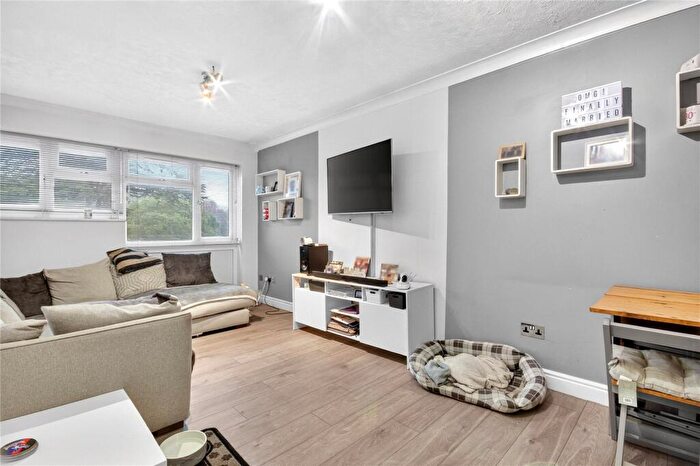 1 Bedroom Maisonette For Sale In Liscombe, Bracknell, Berkshire, RG12