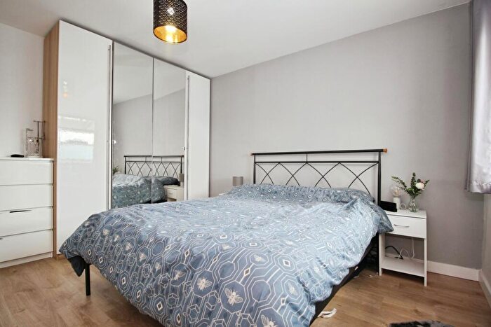 1 Bedroom Flat For Sale In Concord Street, Leeds, West Yorkshire, LS2