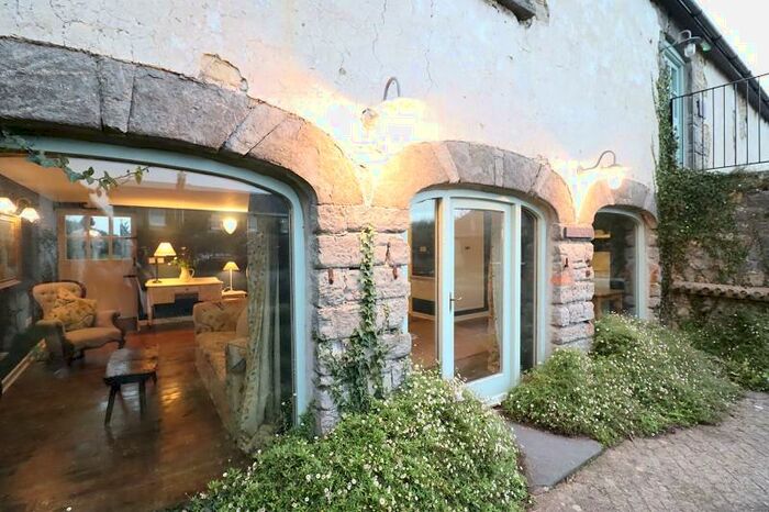 1 Bedroom Serviced Apartments To Rent In Sutton Mawr Farm, Waycock Road, Barry, The Vale Of Glamorgan., CF62