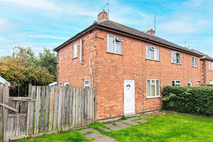 3 Bedroom Semi-Detached House For Sale In Kelvin Grove, Corby, NN17