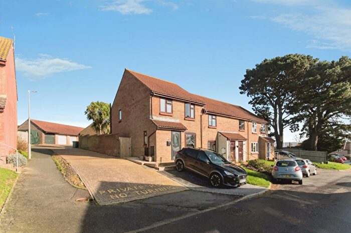 3 Bedroom End Of Terrace House For Sale In School Place, Bexhill-On-Sea, TN40