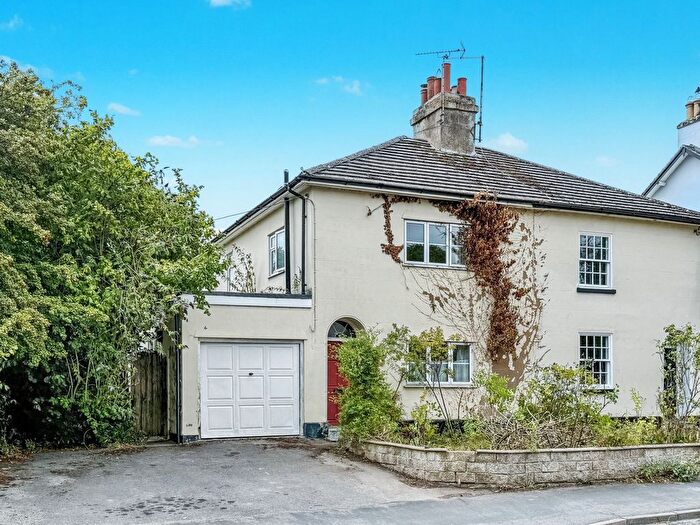 3 Bedroom Semi-Detached House For Sale In Coxwell Road, Faringdon, SN7