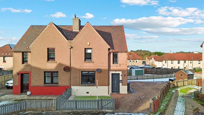 3 Bedroom Semi-Detached House For Sale In Bank Street, Whitburn, EH47