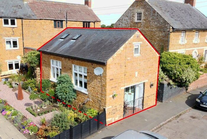 1 Bedroom Cottage For Sale In The Old Chapel, Main Street, Loddington, NN14