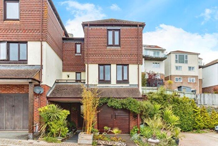 3 Bedroom Property To Rent In Mariners Way, Paignton, TQ3