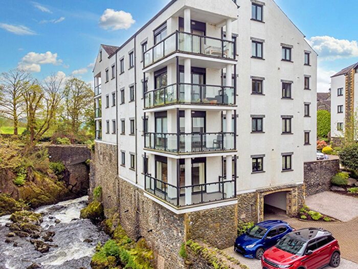 3 Bedroom Flat To Rent In Apartment, Great Howe, Cowan Head, LA8