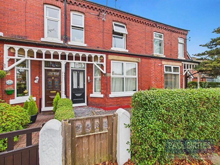 3 Bedroom Terraced House For Sale In Davyhulme Road, Davyhulme, Trafford, M41