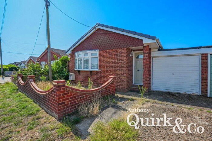 2 Bedroom Bungalow For Sale In Wittem Road, Canvey Island, SS8