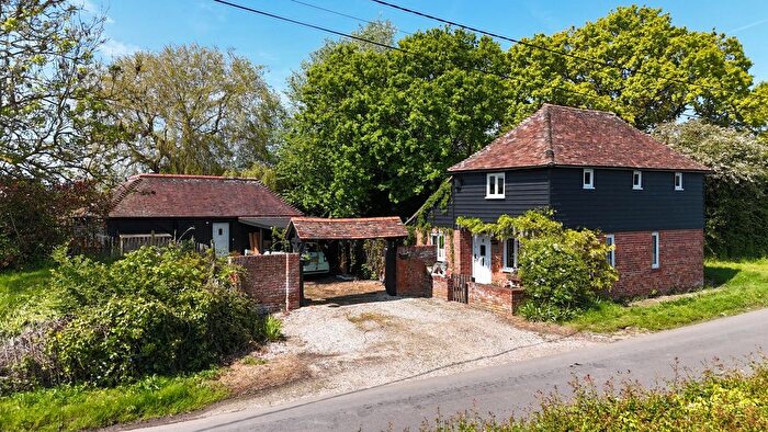 4 Bedroom Barn Conversion For Sale In Ruckinge, Ashford, TN26