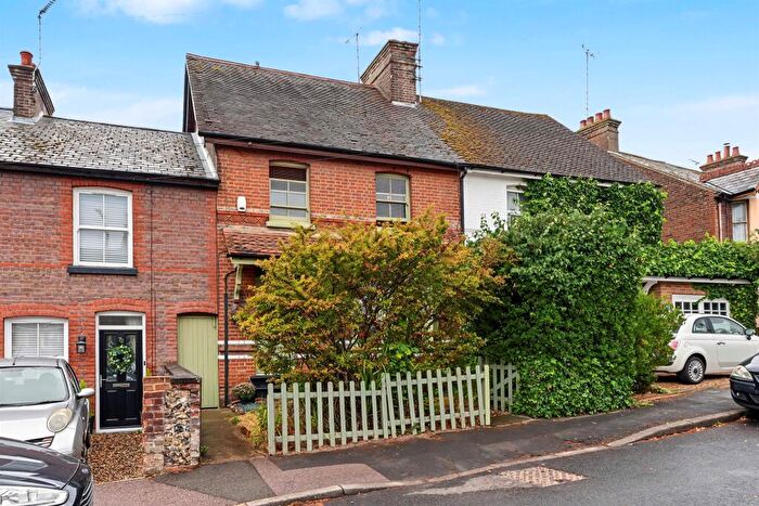 3 Bedroom Terraced House For Sale In Miswell Lane, Tring, HP23