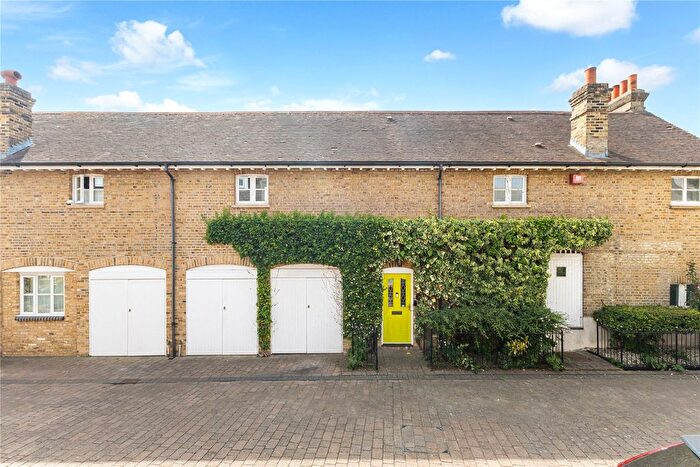 2 Bedroom Mews For Sale In Angel Mews, London, SW15