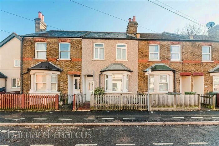 2 Bedroom Terraced House To Rent In Longfellow Road, Worcester Park KT4