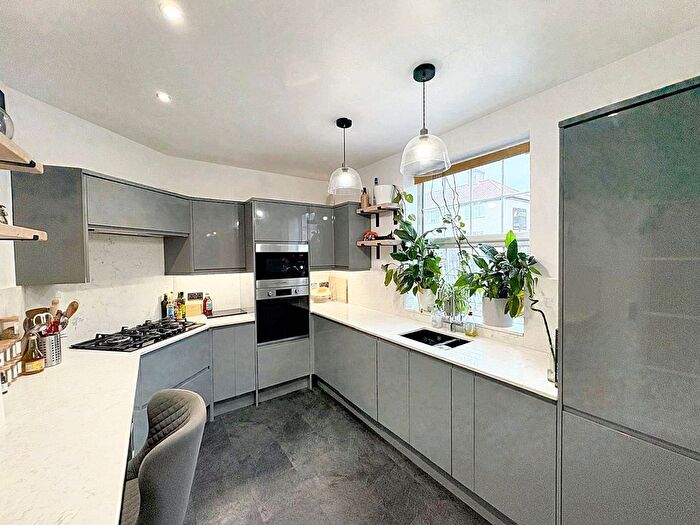 2 Bedroom Terraced House To Rent In Ravenscar Road, Bromley, BR1