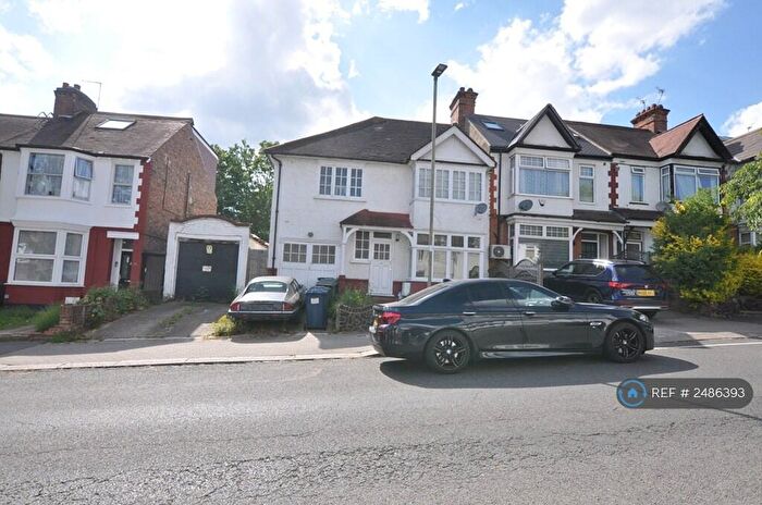 5 Bedroom Semi-Detached House To Rent In Alexandra Road, London, NW4