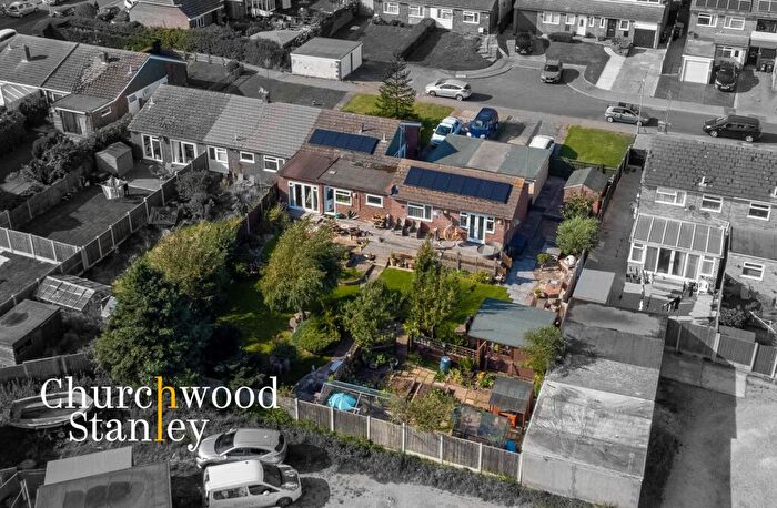 4 Bedroom Semi-Detached Bungalow For Sale In Litchfield, Harwich, CO12