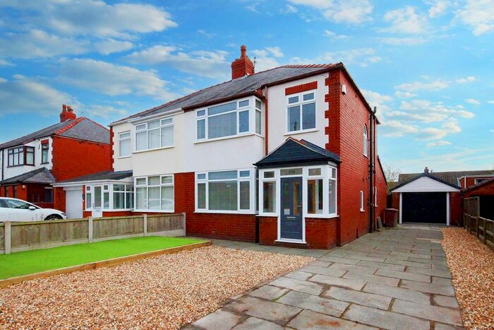 3 Bedroom Semi-Detached House To Rent In Garswood Road, Ashton-In-Makerfield, Wigan, WN4