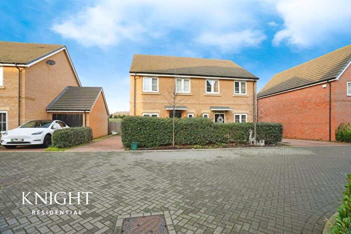 3 Bedroom Semi-Detached House For Sale In Finch Road, Stanway, Colchester, CO3