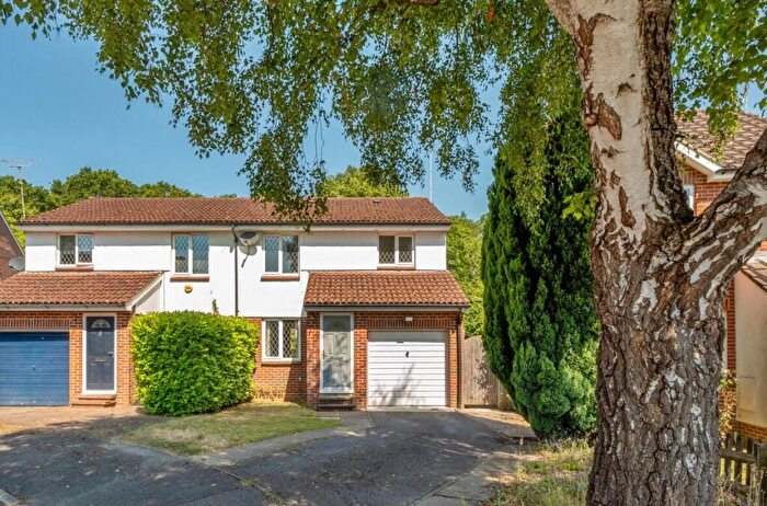 3 Bedroom Semi Detached House To Rent In Salcombe Close, Valley Park, Chandlers Ford, SO53