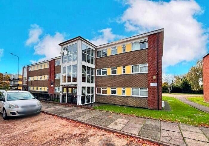 3 Bedroom Flat For Sale In Bilsby Lodge, Wembley Park, Middlesex, HA9