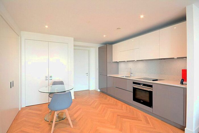 1 Bedroom Flat To Rent In Southwark Bridge Road, Newington, London, SE1