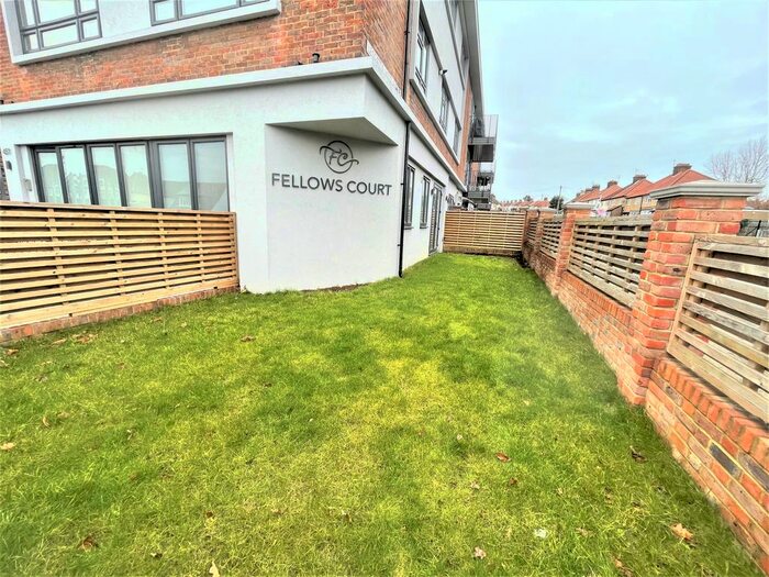 2 Bedroom Flat To Rent In St Albans Road, Watford WD24