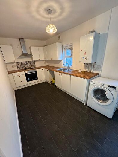 3 Bedroom Town House To Rent In Hall Crescent, Holland-On-Sea, Clacton-On-Sea, CO15