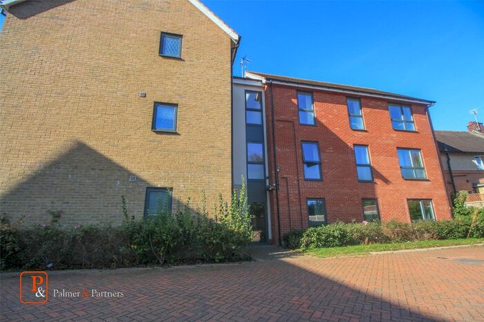 2 Bedroom Flat To Rent In Henry Swan Way, Colchester, Essex, CO1