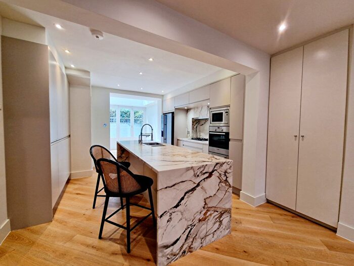 5 Bedroom Terraced House To Rent In Ralston Street, London, SW3