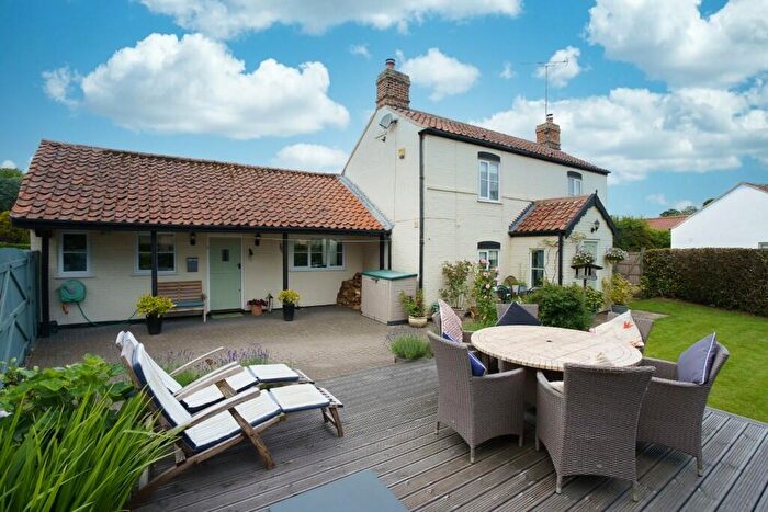 3 Bedroom Cottage For Sale In Salhouse, Norwich, NR13