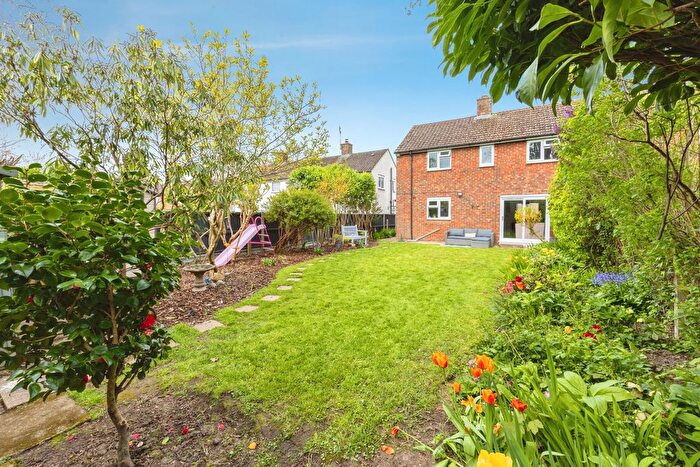 3 Bedroom Semi-detached House For Sale In Randolph Gardens, Ashford, TN24