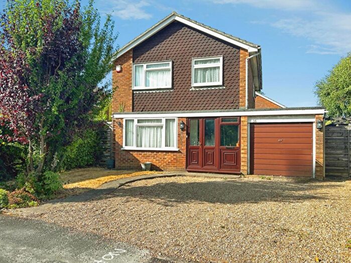 3 Bedroom Detached House For Sale In Gosling Grove, Downley, High Wycombe, HP13