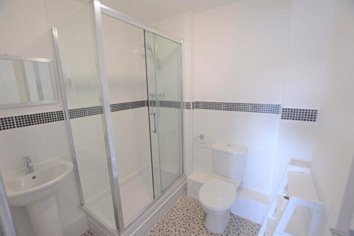 2 Bedroom Apartment To Rent In Quayside Drive, Colchester, CO2