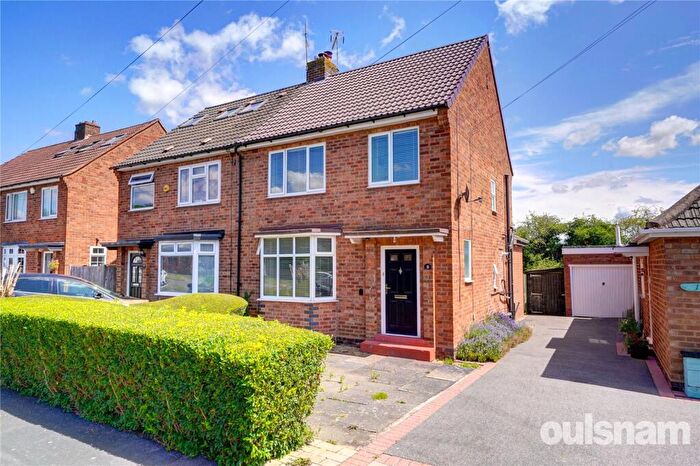 3 Bedroom Semi-Detached House For Sale In George Road, Alvechurch, Birmingham, Worcestershire, B48