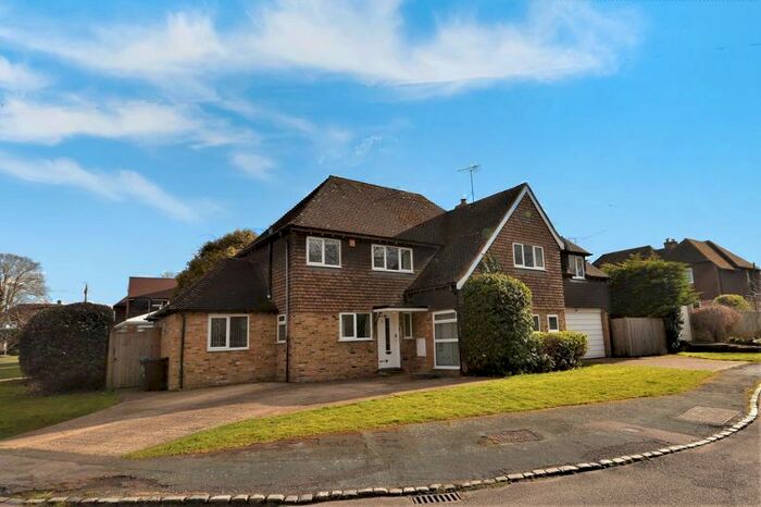 4 Bedroom Detached House For Sale In Mayflower Close, Hartwell, Aylesbury, HP17