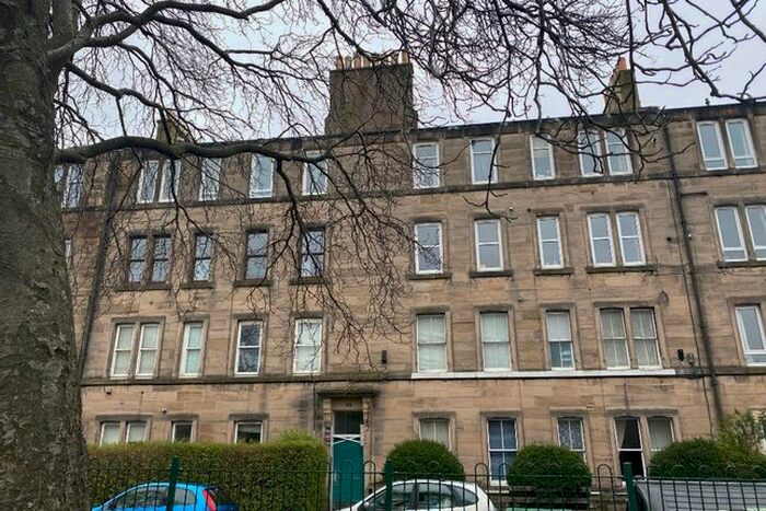 2 Bedroom Flat To Rent In Murieston Terrace, Dalry, Edinburgh, EH11